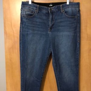 LuLaRoe Denim Skinny Staple Wash - Size 34 (aka Size 16) EUC